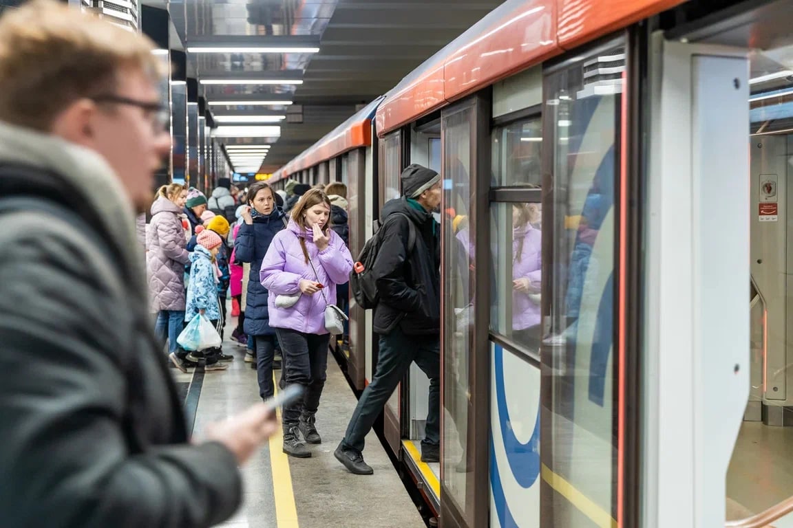 В новогоднюю ночь метро будет работать бесплатно и без перерыва