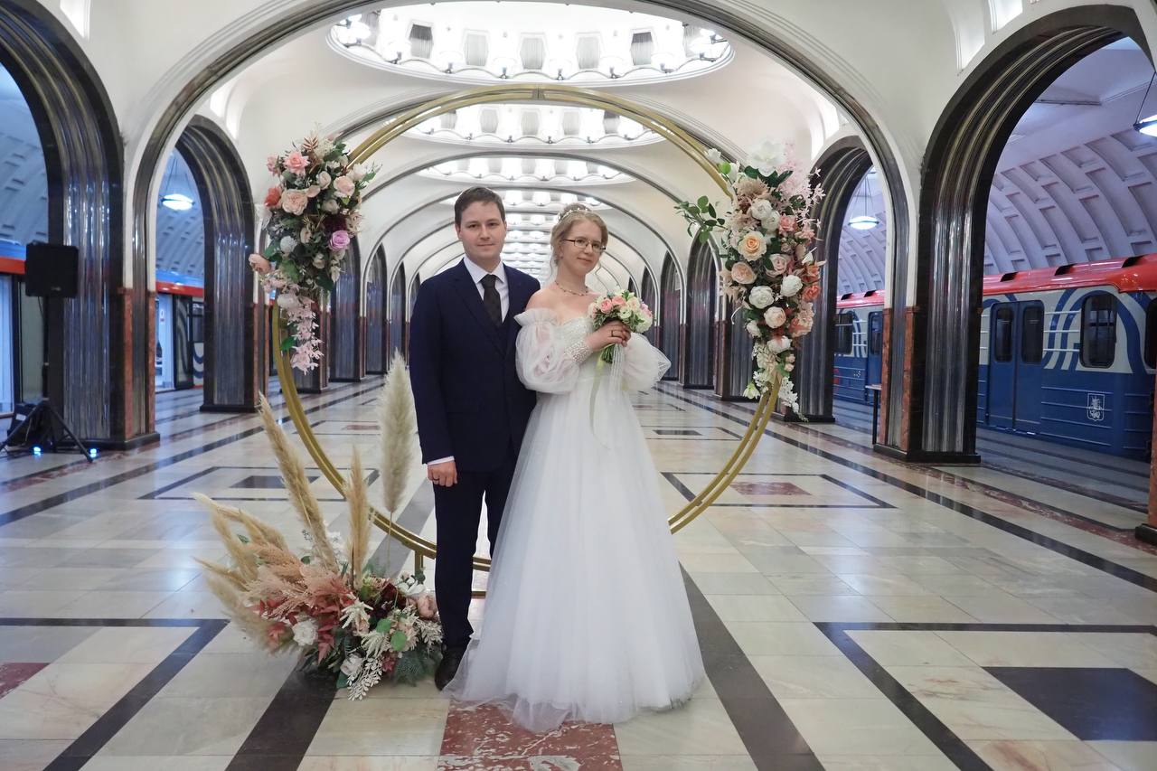Свадьба на Маяковской в метро 17 июля